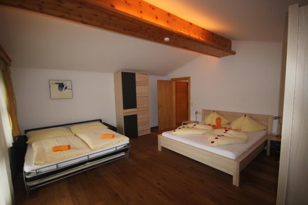 Alpenappartement คาพรูน ภายนอก รูปภาพ