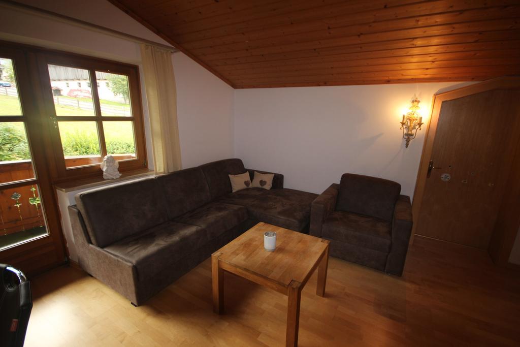 Alpenappartement คาพรูน ภายนอก รูปภาพ