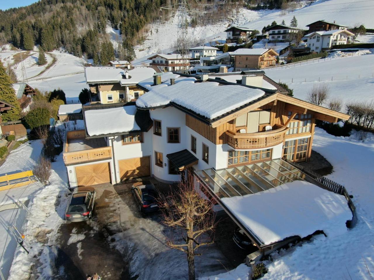 Alpenappartement คาพรูน ภายนอก รูปภาพ